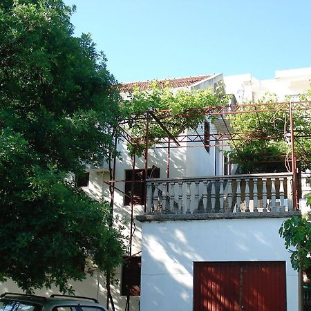 Apartments Aleksic Sutomore Bagian luar foto