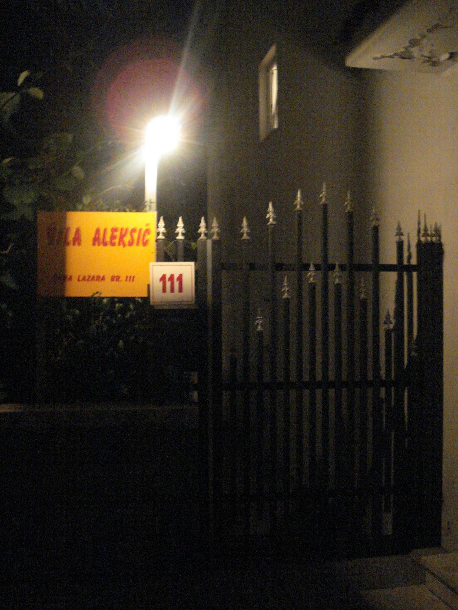 Apartments Aleksic Sutomore Bagian luar foto