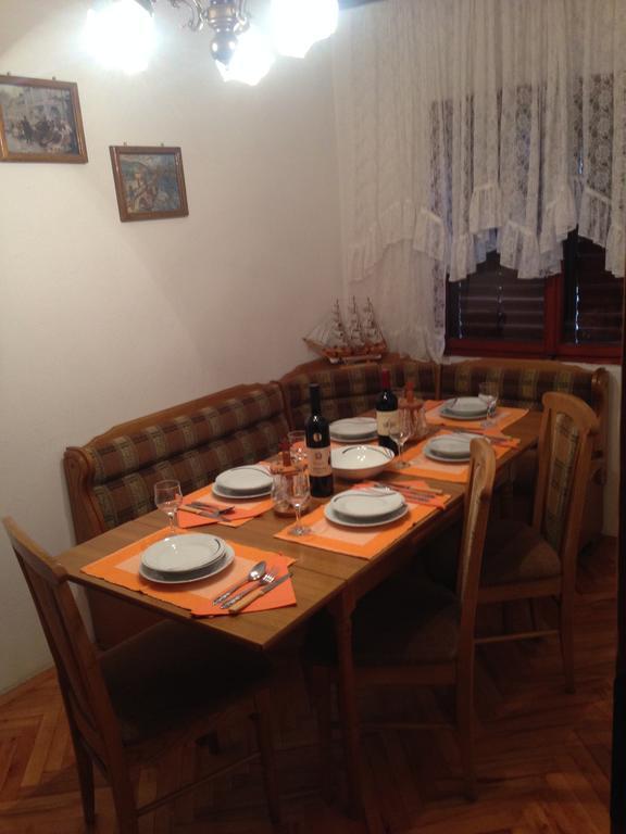 Apartments Aleksic Sutomore Bagian luar foto